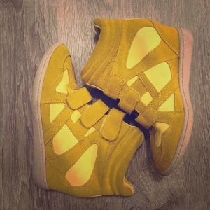 Women sneakers/ wedges